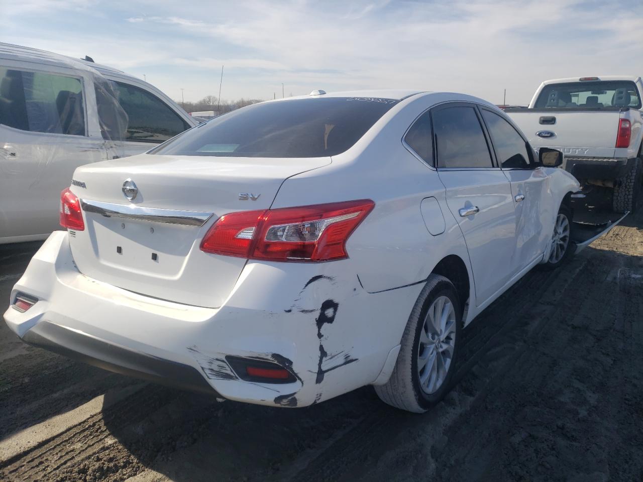 Photo 4 from auction – 2019 NISSAN SENTRA S with VIN 3N1AB7AP3KL606954