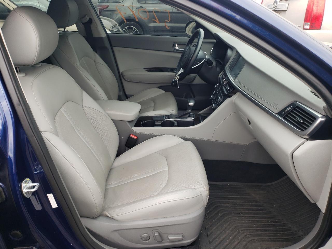 Photo 5 from auction – 2016 KIA OPTIMA EX with VIN 5XXGU4L37GG057577