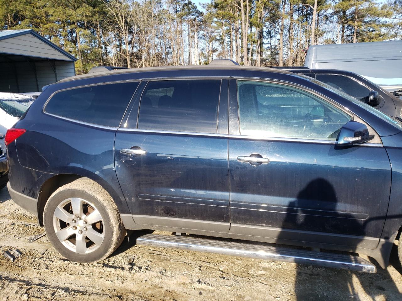 Photo 9 from auction – 2011 CHEVROLET TRAVERSE L with VIN 1GNKRGED5BJ416570