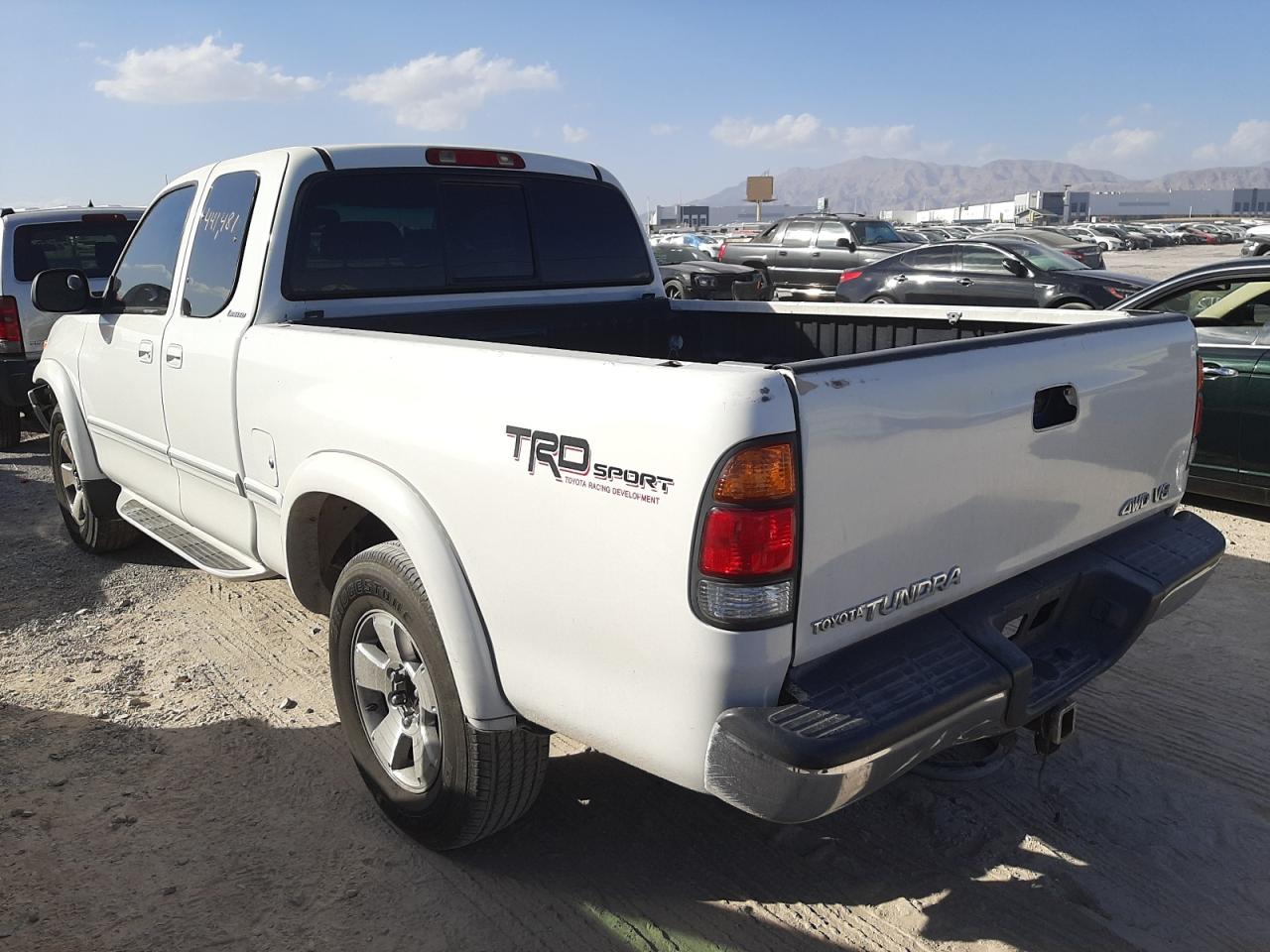 Photo 3 from auction – 2000 TOYOTA TUNDRA ACC with VIN 5TBBT481XYS062849