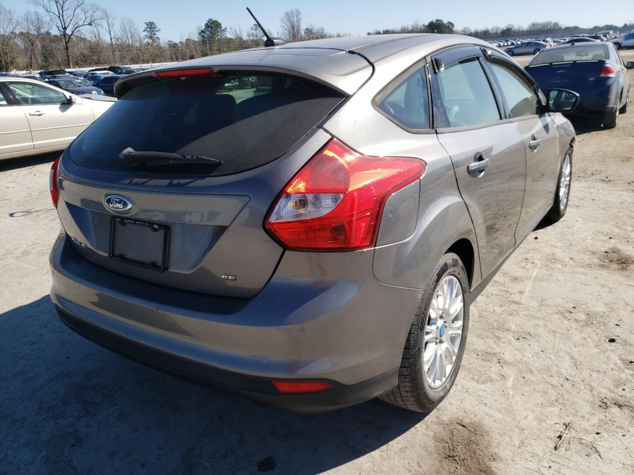 Photo 4 from auction – 2012 FORD FOCUS SE with VIN 1FAHP3K20CL132649