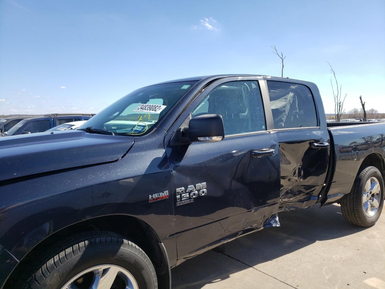 Photo 9 from auction – 2019 RAM 1500 CLASS with VIN 1C6RR7TT2KS576294