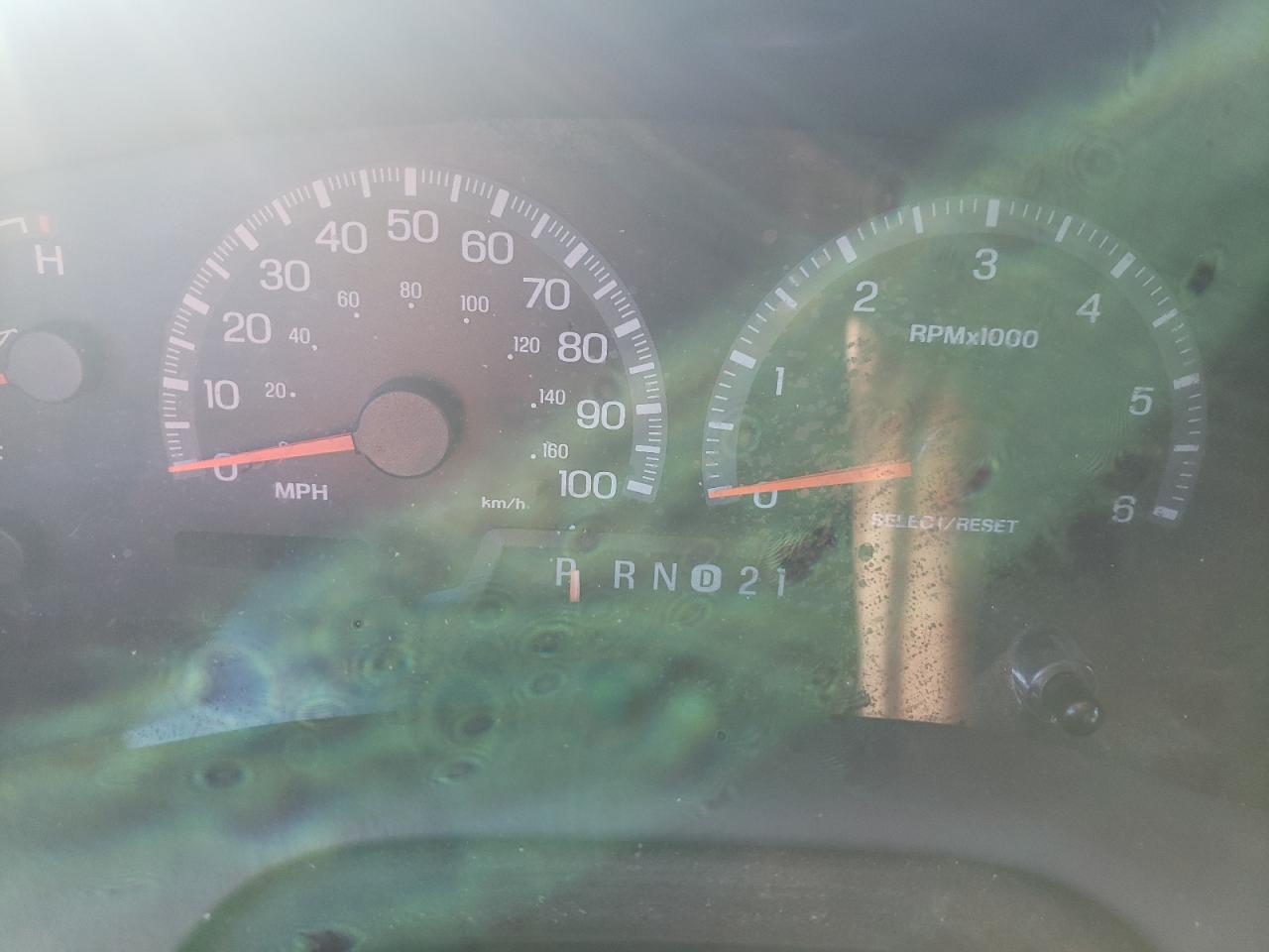 Photo 8 from auction – 1999 FORD F150 with VIN 1FTRX072XXND94162