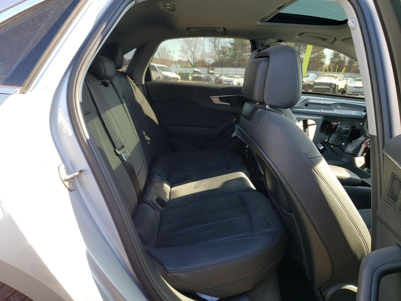 Photo 6 from auction – 2017 AUDI A4 PREMIUM with VIN WAUENAF48HN070431