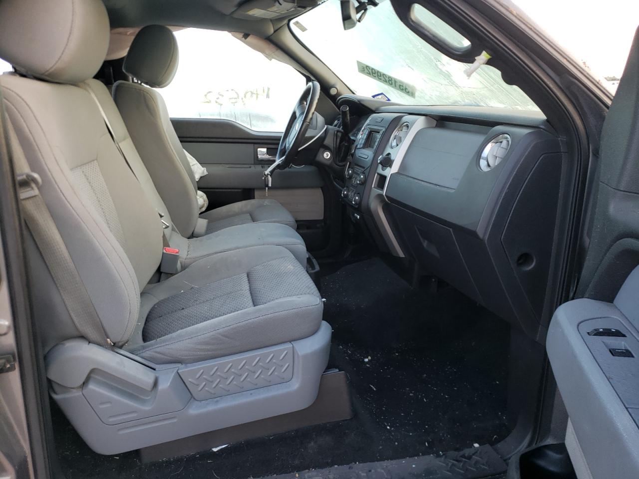 Photo 5 from auction – 2013 FORD F150 SUPER with VIN 1FTFW1CF6DFB72812