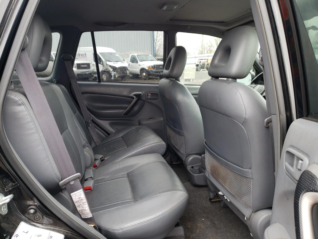 Photo 6 from auction – 2002 TOYOTA RAV4 with VIN JTEGH20V120054811