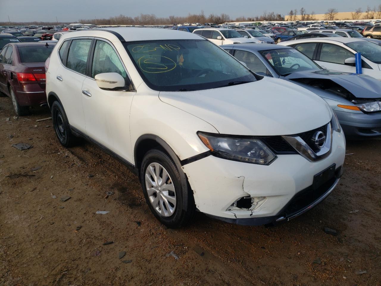 NISSAN ROGUE S 2015 with VIN 5N1AT2MT1FC842375 - Photo from auction