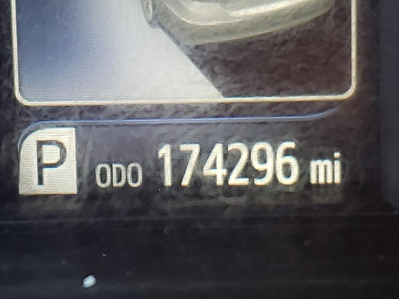 Photo 8 from auction – 2016 TOYOTA CAMRY LE with VIN 4T4BF1FK9GR560822