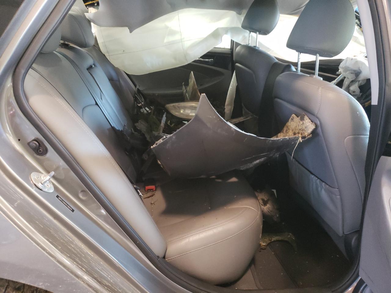 Zdjęcie 6 z aukcji – 2013 HYUNDAI SONATA SE z VIN 5NPEC4ABXDH596019