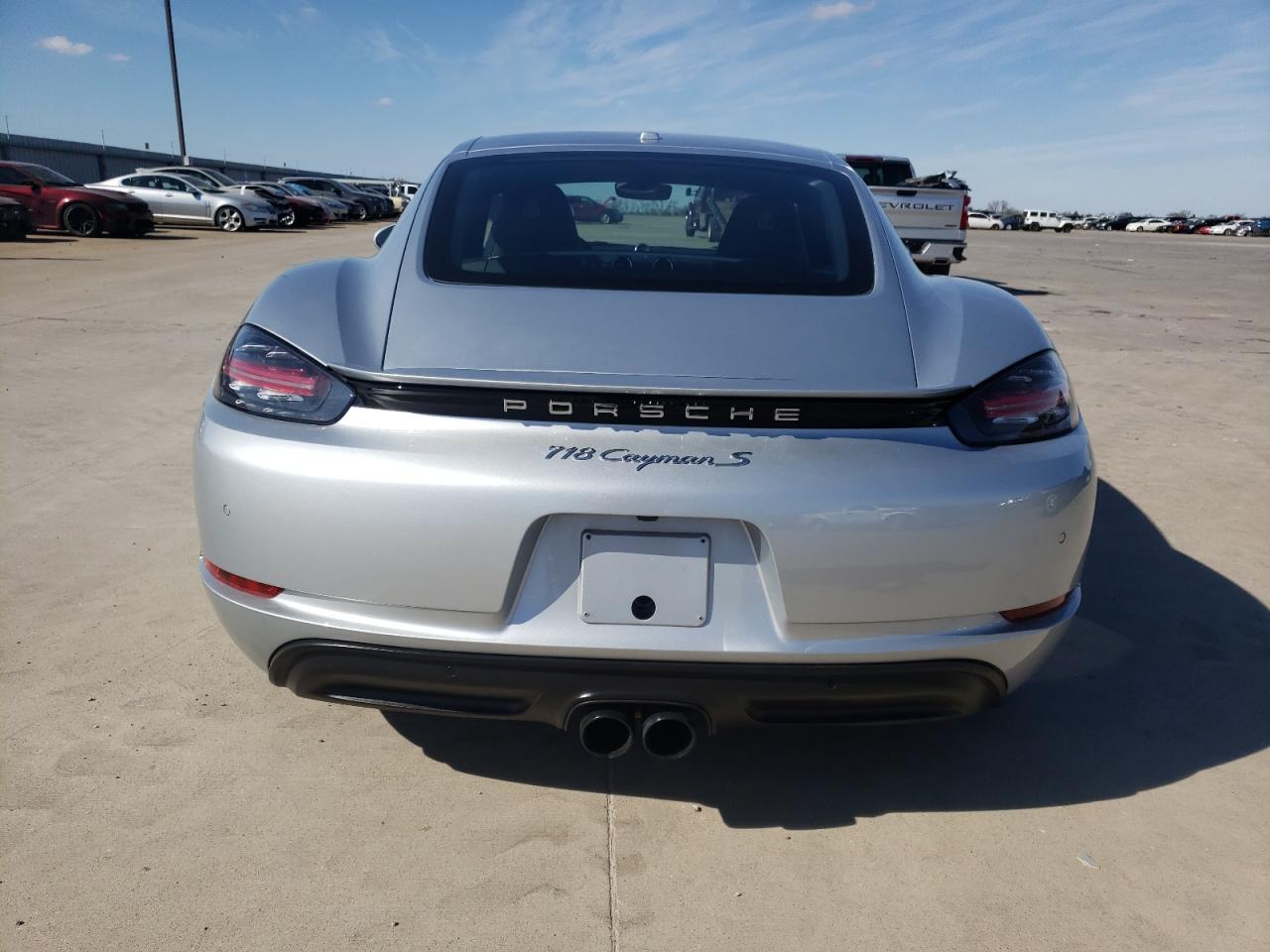 Photo 6 from auction – 2017 PORSCHE CAYMAN S with VIN WP0AB2A81HS285290