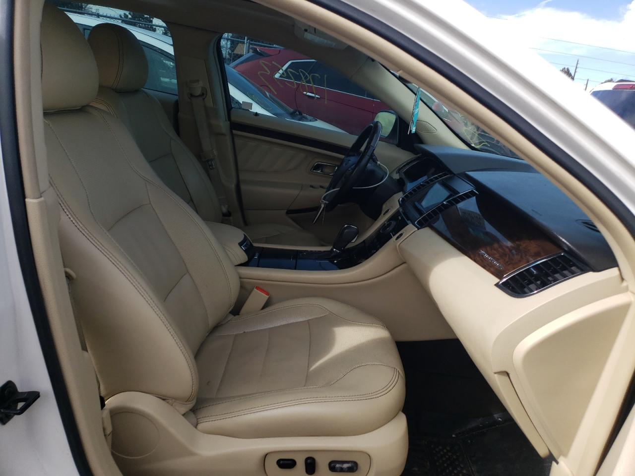 Photo 5 from auction – 2013 FORD TAURUS LIM with VIN 1FAHP2F89DG226452