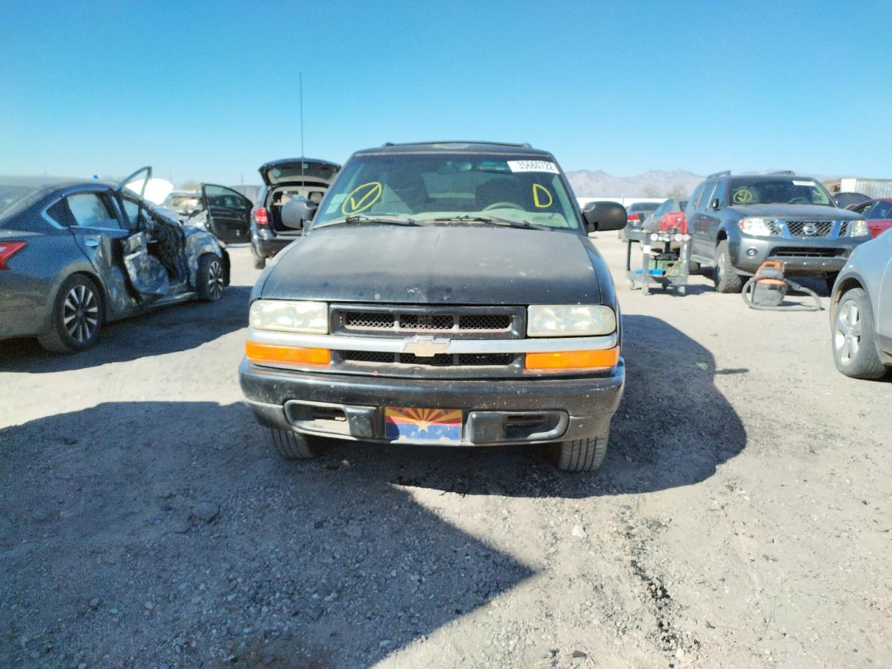 Фото 9 с аукциона – 2001 CHEVROLET BLAZER с VIN 1GNCS18W81K228749