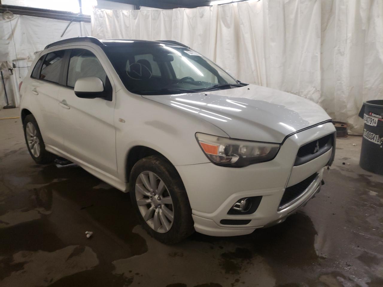 MITSUBISHI OUTLANDER 2011 with VIN JA4AR4AUXBZ016248 - Photo from auction