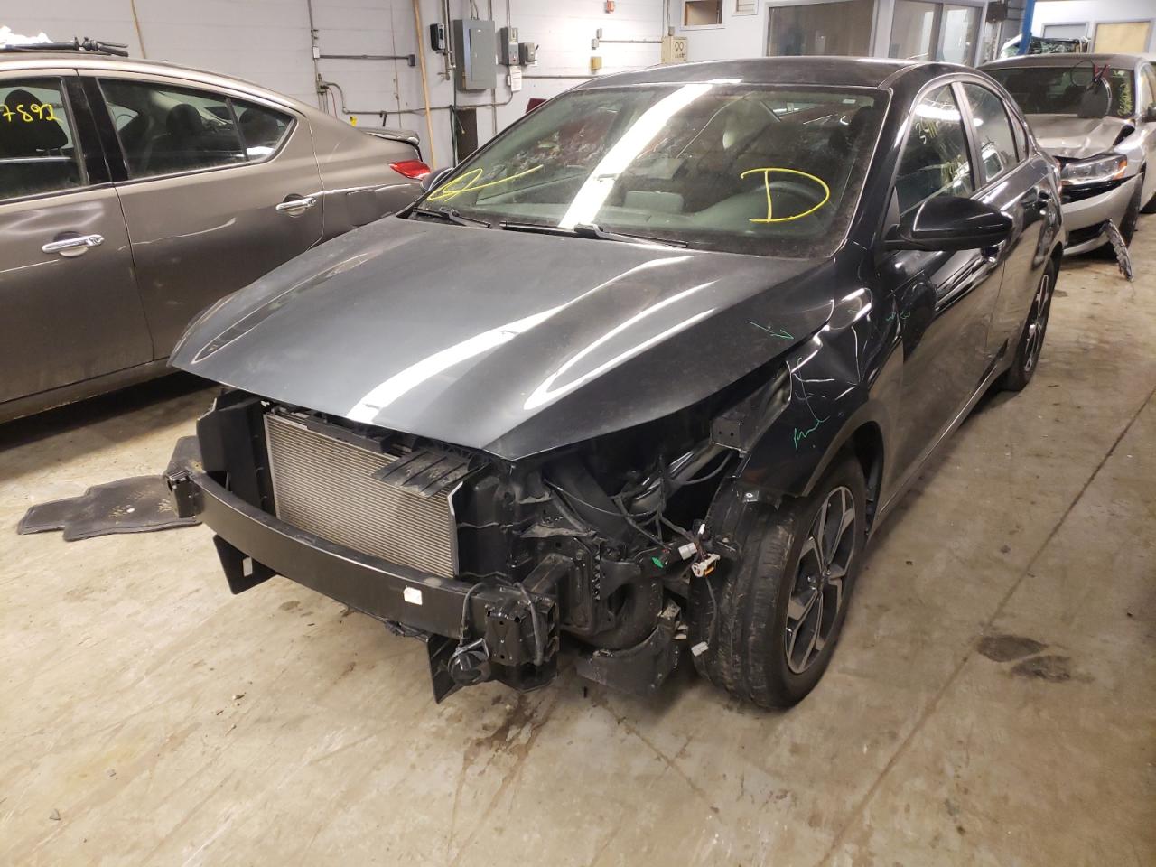 Photo 2 from auction – 2019 KIA FORTE FE with VIN 3KPF24AD5KE077650
