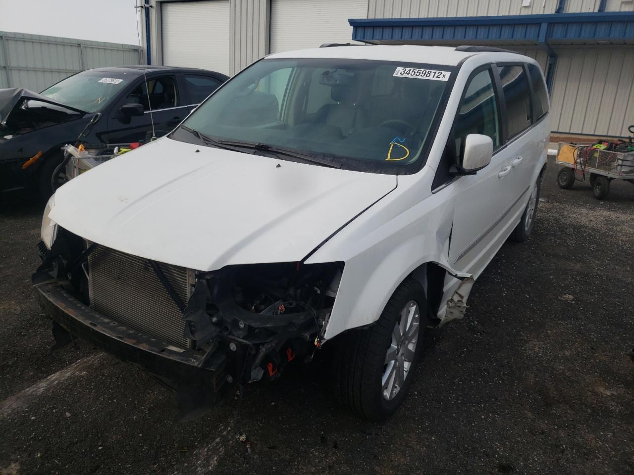 Photo 2 from auction – 2014 CHRYSLER TOWN & COU with VIN 2C4RC1BG8ER221597