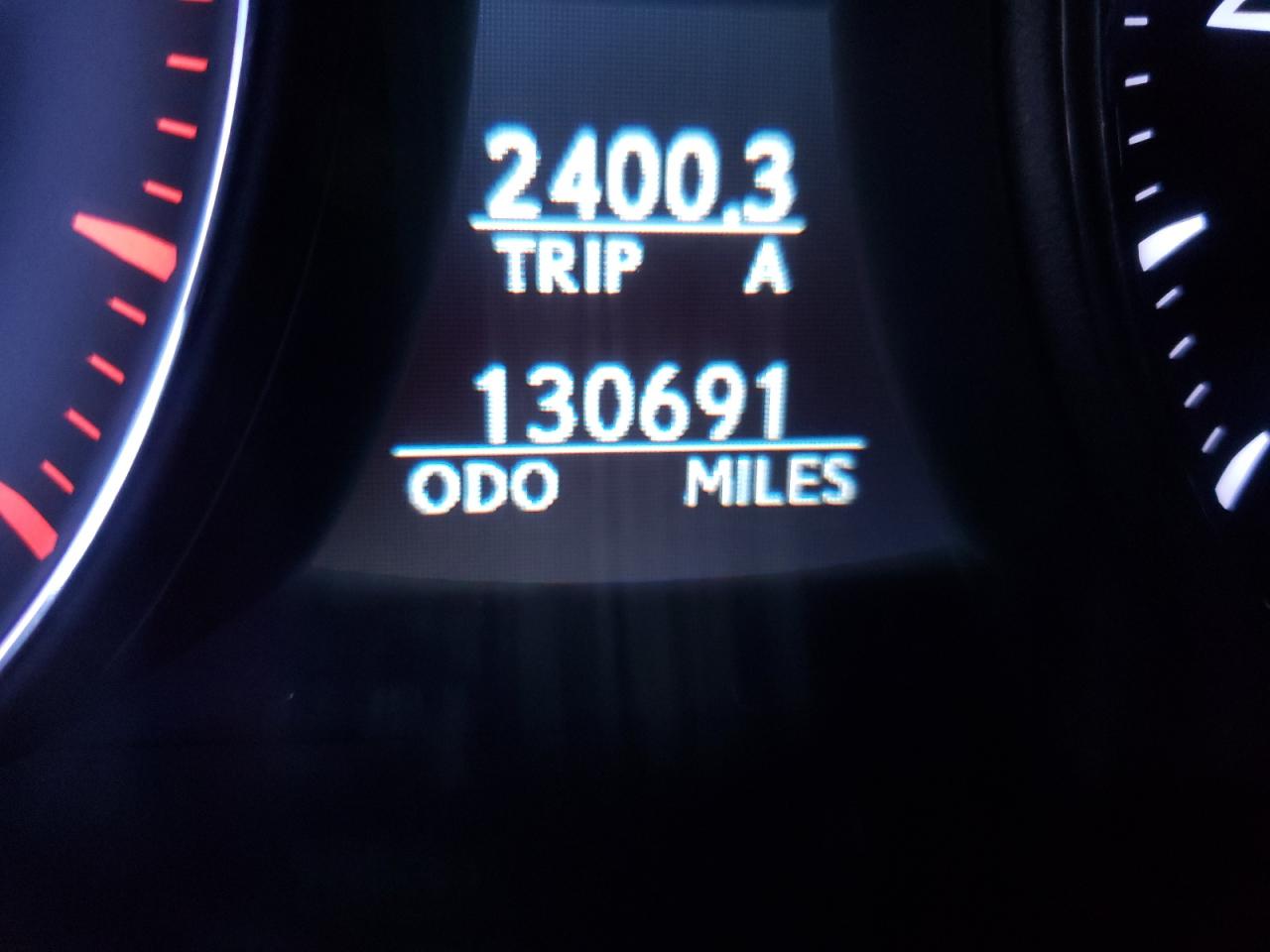 Photo 8 from auction – 2011 LEXUS LS 460L with VIN JTHDL5EFXB5003950