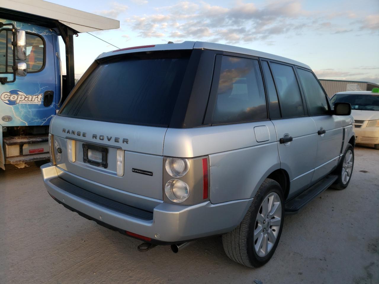 Photo 4 from auction – 2006 LAND ROVER RANGE ROVE with VIN SALMF13406A226054