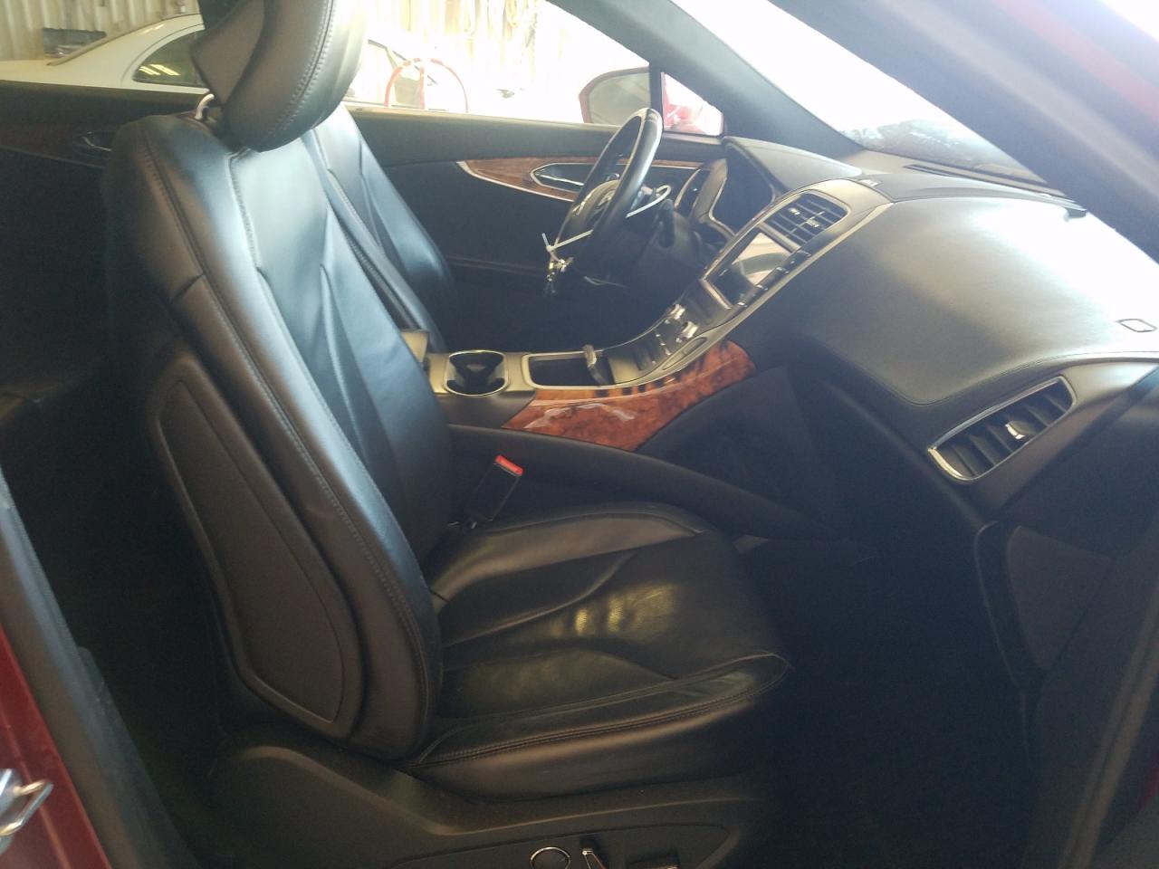 Photo 5 from auction – 2016 LINCOLN MKX RESERV with VIN 2LMPJ8LR4GBL57503