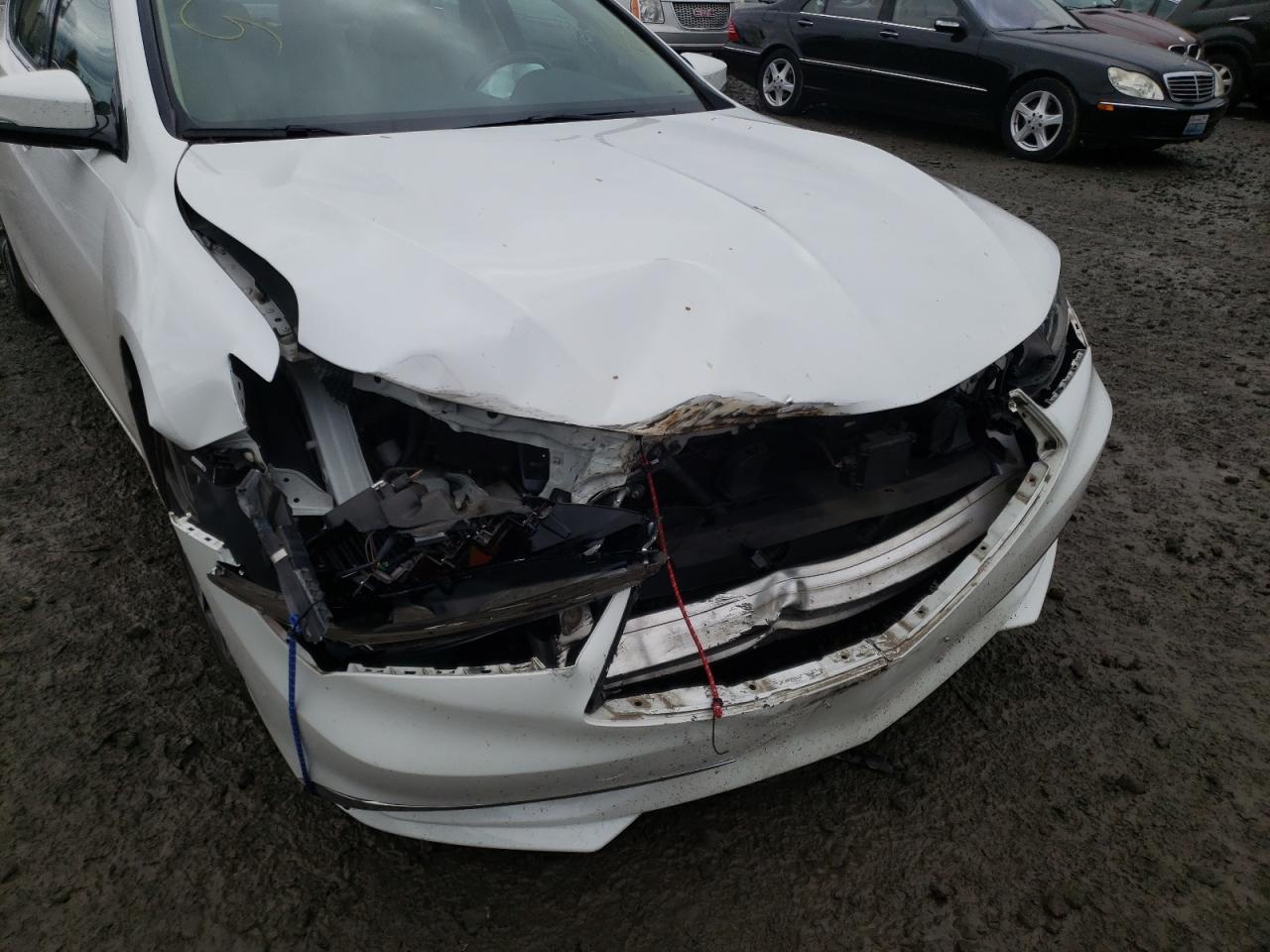 Photo 9 from auction – 2018 ACURA TLX with VIN 19UUB2F37JA008134