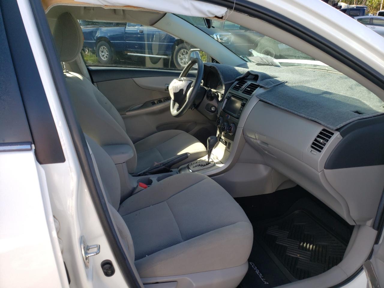 Photo 5 from auction – 2013 TOYOTA COROLLA BA with VIN 2T1BU4EEXDC980227