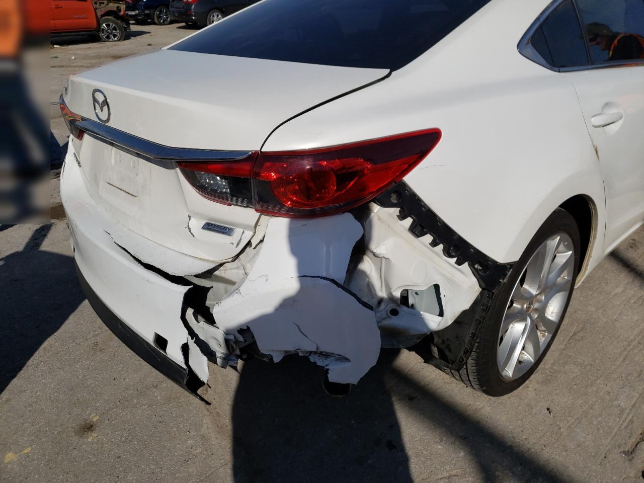 Photo 9 from auction – 2016 MAZDA 6 TOURING with VIN JM1GJ1V5XG1421539