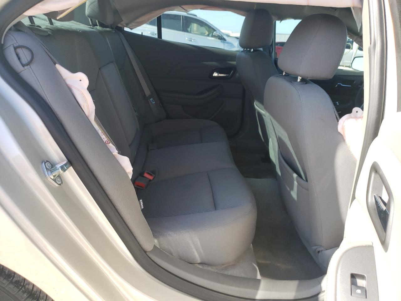 Photo 6 from auction – 2013 CHEVROLET MALIBU LS with VIN 1G11B5SA9DF254237