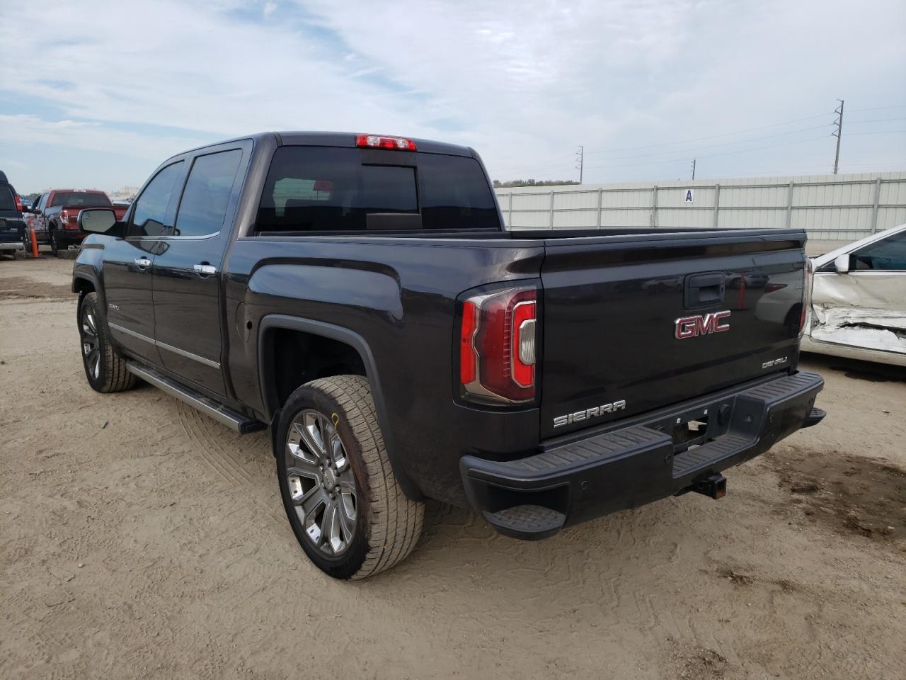 Foto 3 de la subasta – 2016 GMC SIERRA K15 con VIN 3GTU2PEC2GG235206