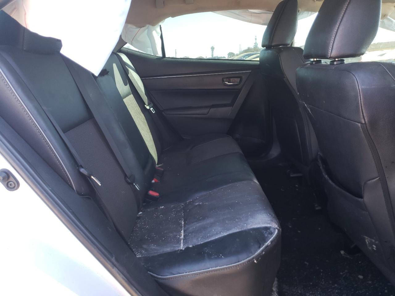 Photo 6 from auction – 2015 TOYOTA COROLLA L with VIN 5YFBURHE2FP360290