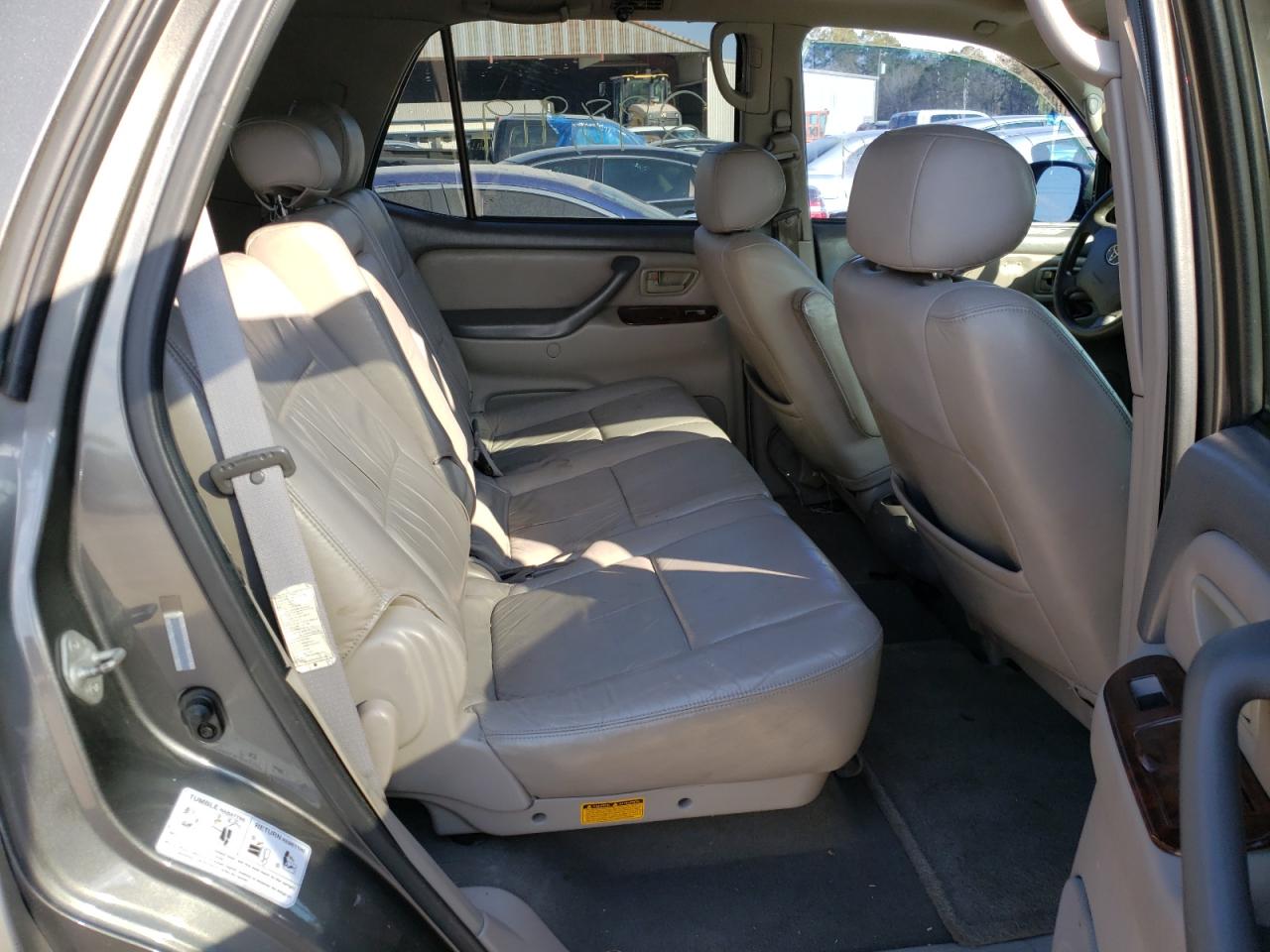 Photo 6 from auction – 2003 TOYOTA SEQUOIA SR with VIN 5TDZT34A93S204591