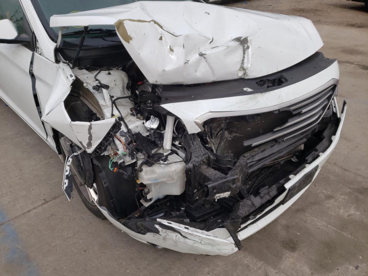 Photo 9 from auction – 2017 HYUNDAI SONATA SE with VIN 5NPE24AF5HH576806