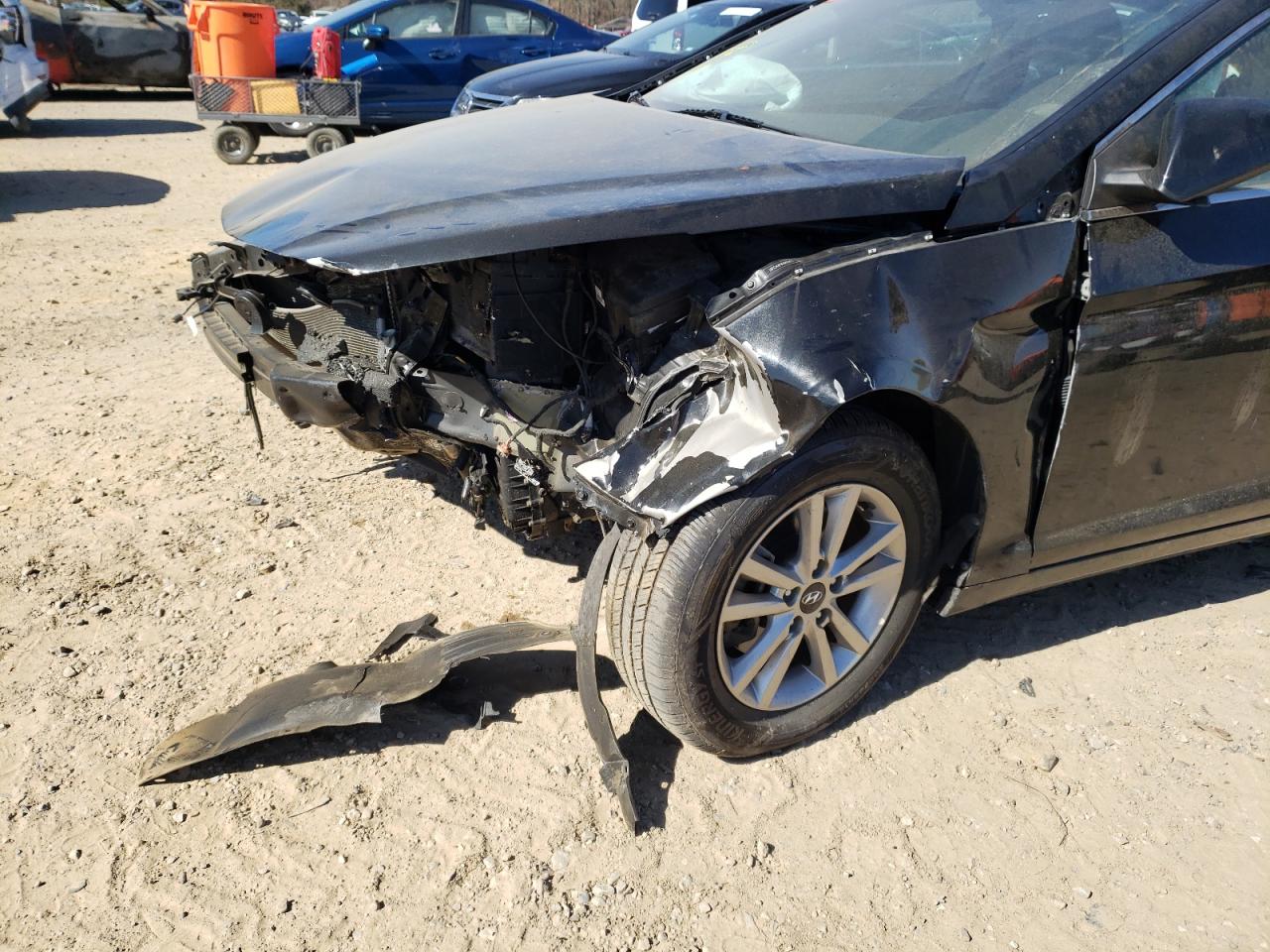 Photo 9 from auction – 2017 HYUNDAI SONATA SE with VIN 5NPE24AF4HH459475