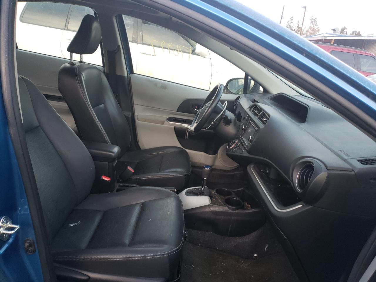Photo 5 from auction – 2014 TOYOTA PRIUS C with VIN JTDKDTB34E1080703