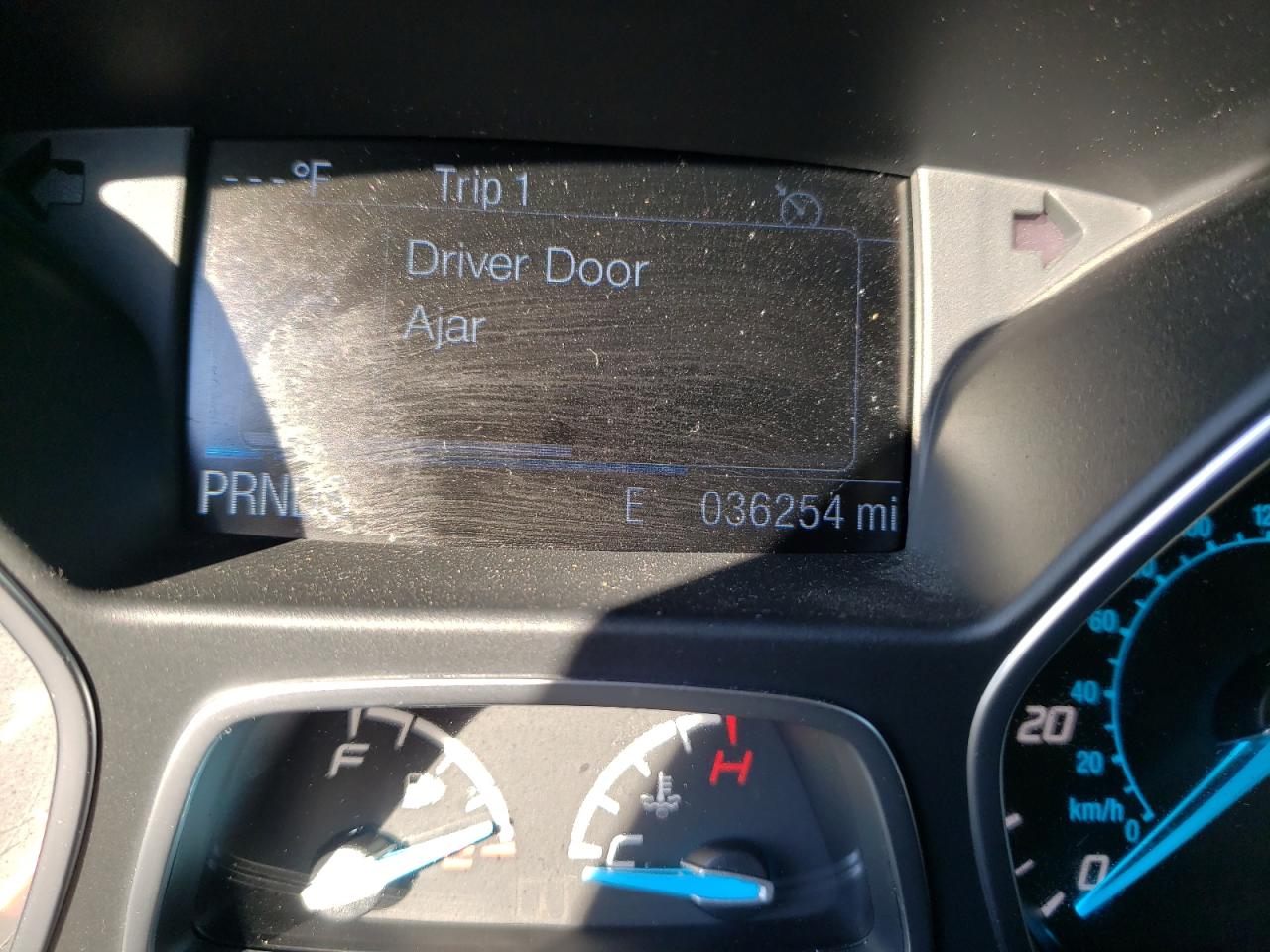 Photo 8 from auction – 2016 FORD ESCAPE SE with VIN 1FMCU0G77GUA38831