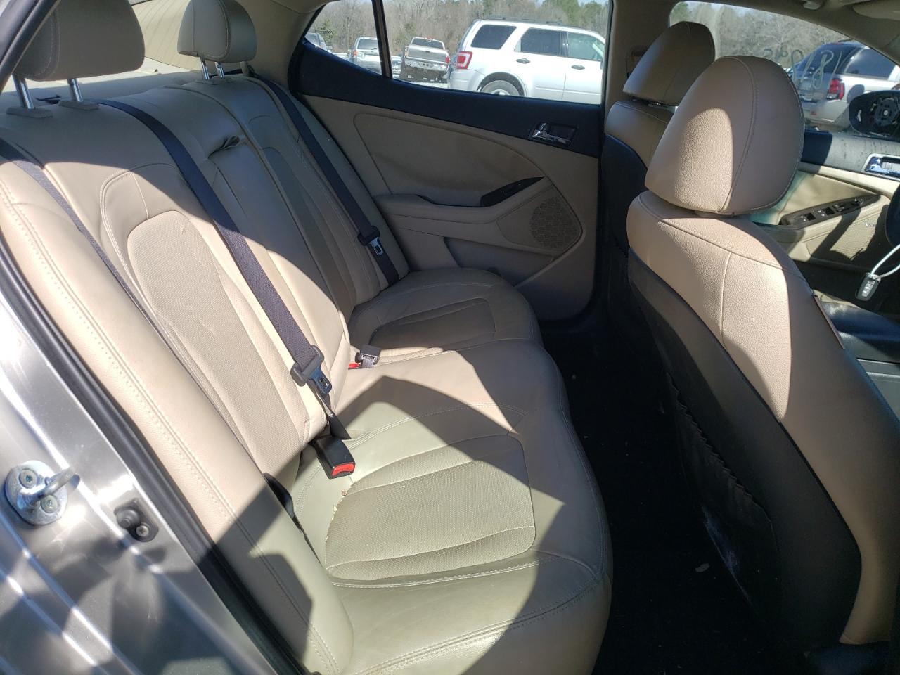 Photo 6 from auction – 2011 KIA OPTIMA EX with VIN KNAGN4A79B5178480