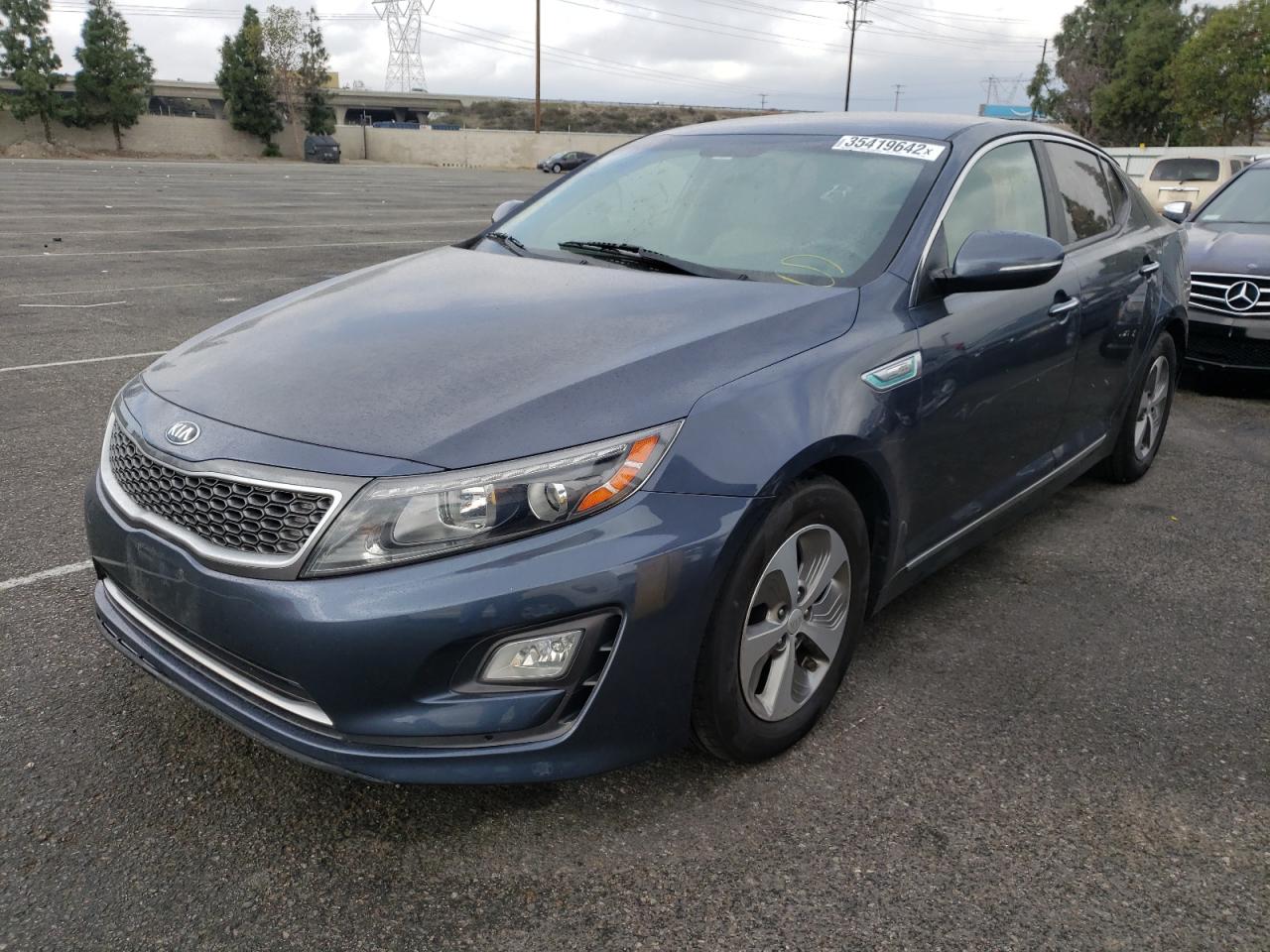 Photo 2 from auction – 2015 KIA OPTIMA HYB with VIN KNAGM4AD6F5085592