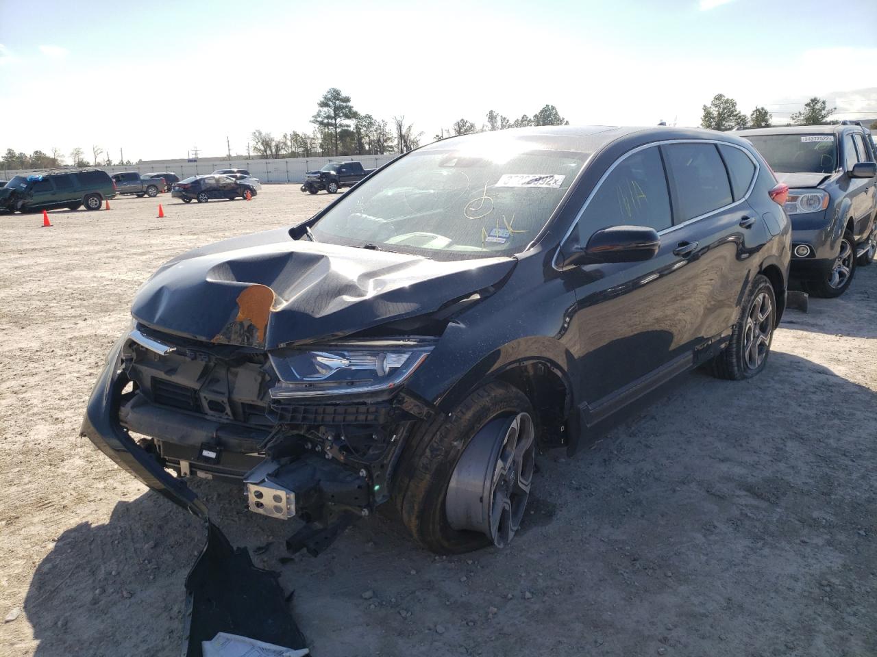 Photo 2 from auction – 2017 HONDA CR-V EX with VIN 7FARW1H52HE032459