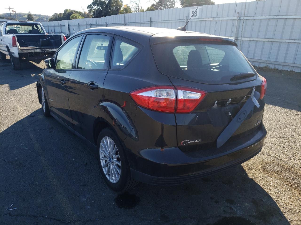 Photo 3 from auction – 2013 FORD C-MAX SE with VIN 1FADP5AU0DL521533