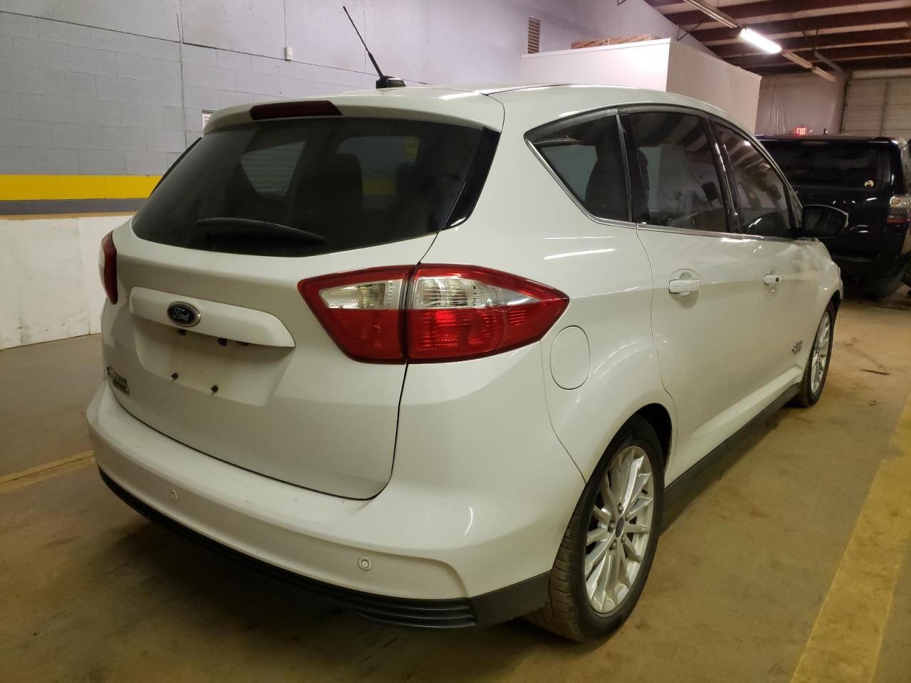 Photo 4 from auction – 2014 FORD C-MAX PREM with VIN 1FADP5CU4EL502661