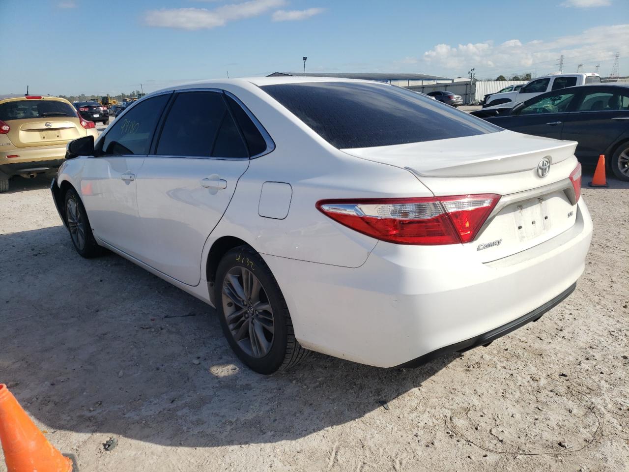 Photo 3 from auction – 2016 TOYOTA CAMRY LE with VIN 4T1BF1FK1GU125139