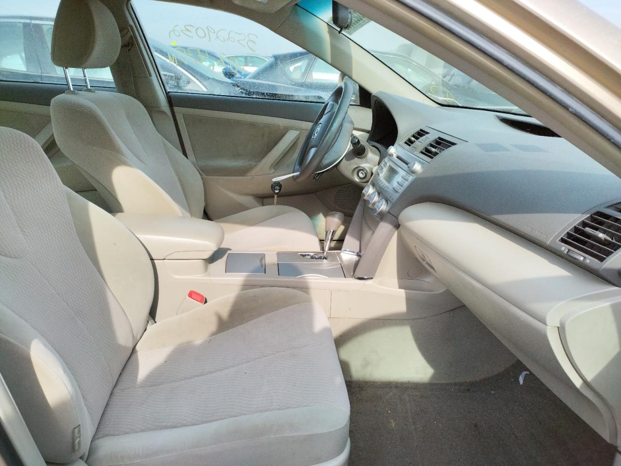 Photo 5 from auction – 2011 TOYOTA CAMRY BASE with VIN 4T4BF3EK2BR090638