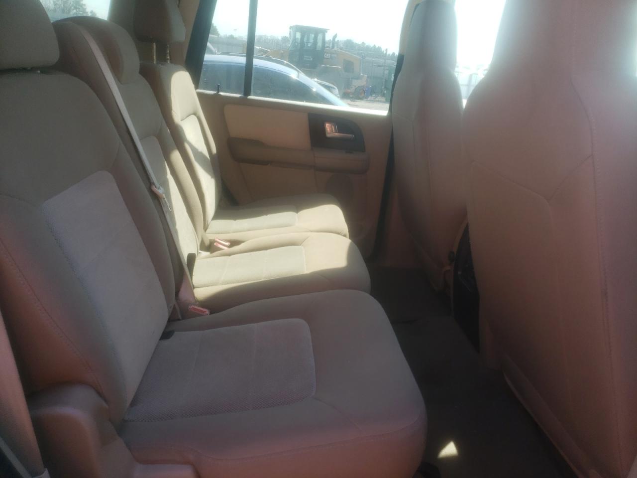 Photo 6 from auction – 2003 FORD EXPEDITION with VIN 1FMPU15L93LC13006