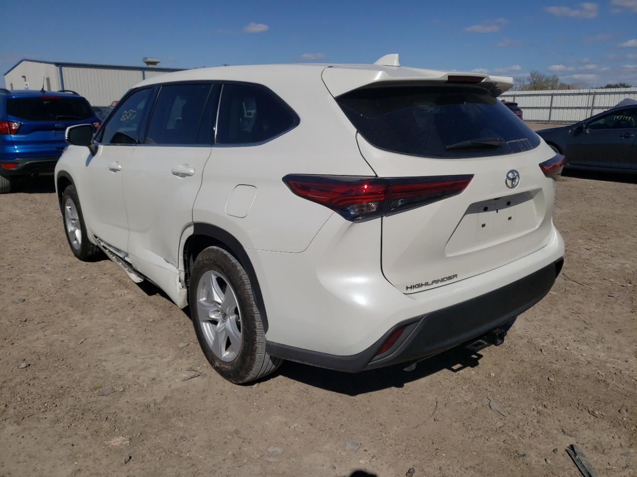 Photo 3 from auction – 2021 TOYOTA HIGHLANDER with VIN 5TDCZRAH1MS057404
