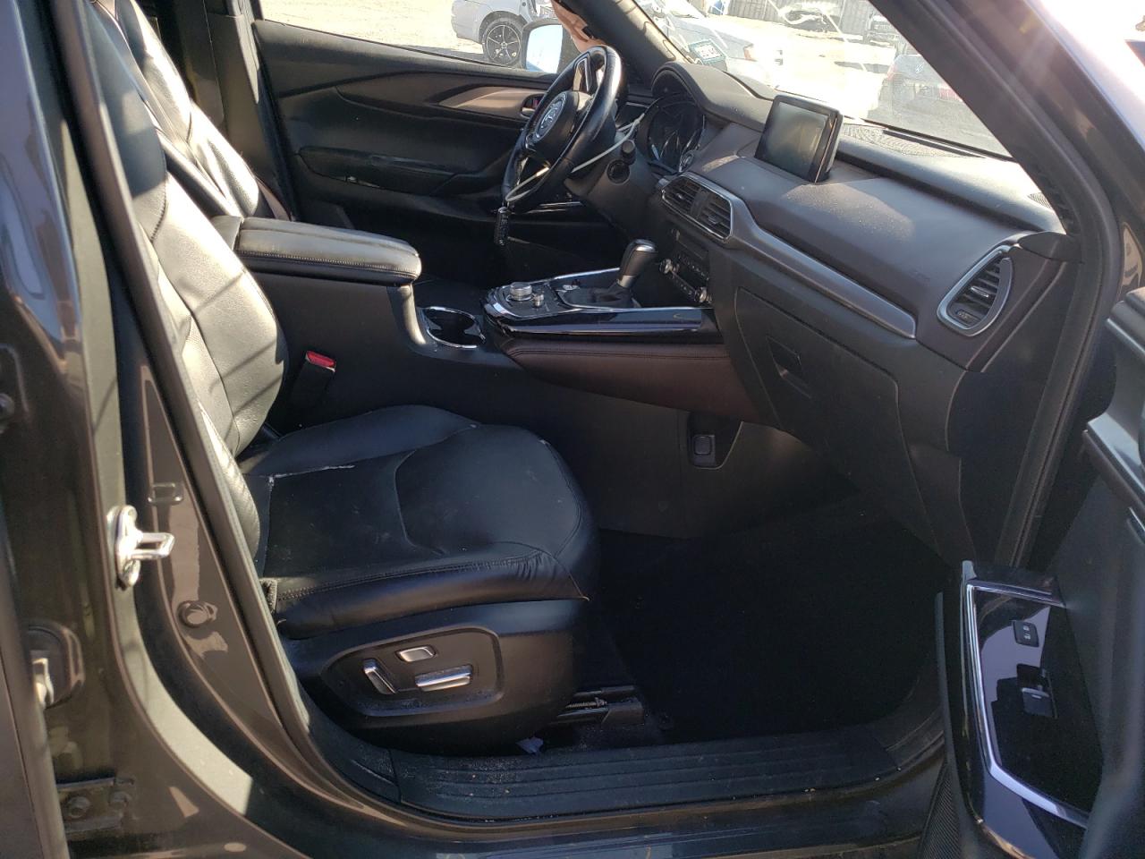 Photo 5 from auction – 2019 MAZDA CX-9 GRAND with VIN JM3TCBDY5K0309845
