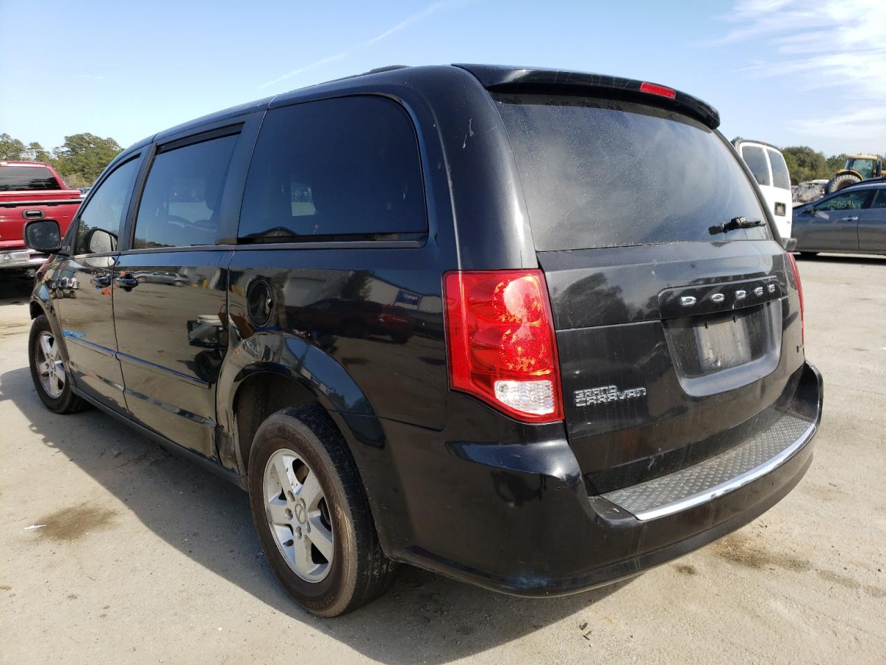 Photo 3 from auction – 2012 DODGE GRAND CARA with VIN 2C4RDGCG3CR203987