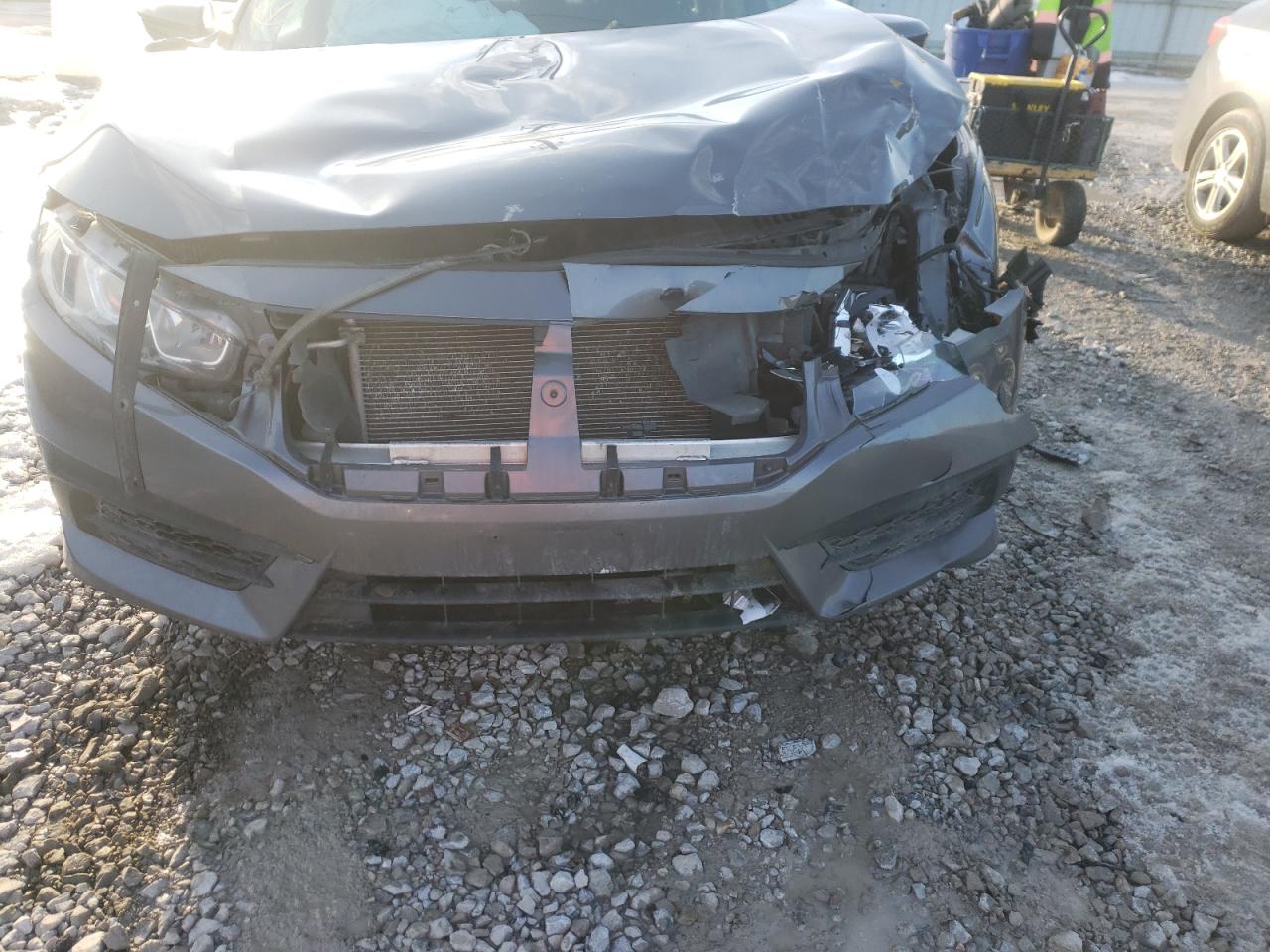 Photo 9 from auction – 2016 HONDA CIVIC LX with VIN 19XFC2F54GE003792
