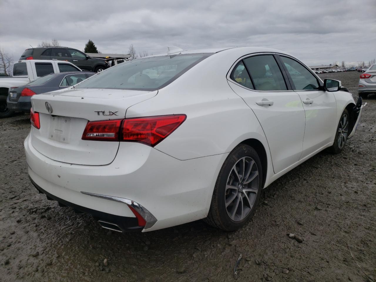 Photo 4 from auction – 2018 ACURA TLX with VIN 19UUB2F37JA008134