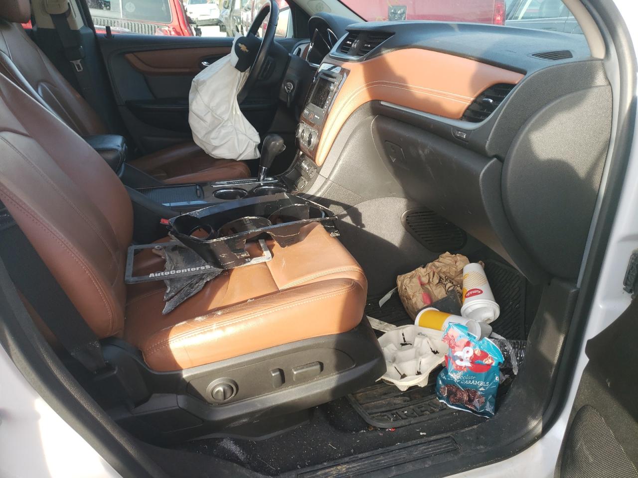 Photo 19 from auction – 2016 CHEVROLET TRAVERSE L with VIN 1GNKVHKD1GJ117347