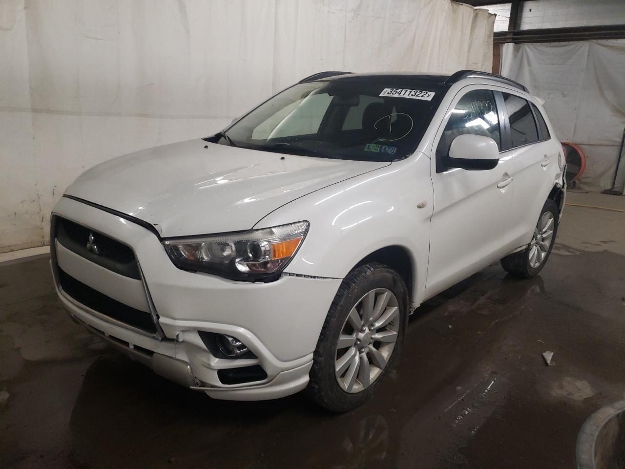 Photo 2 from auction – 2011 MITSUBISHI OUTLANDER with VIN JA4AR4AUXBZ016248