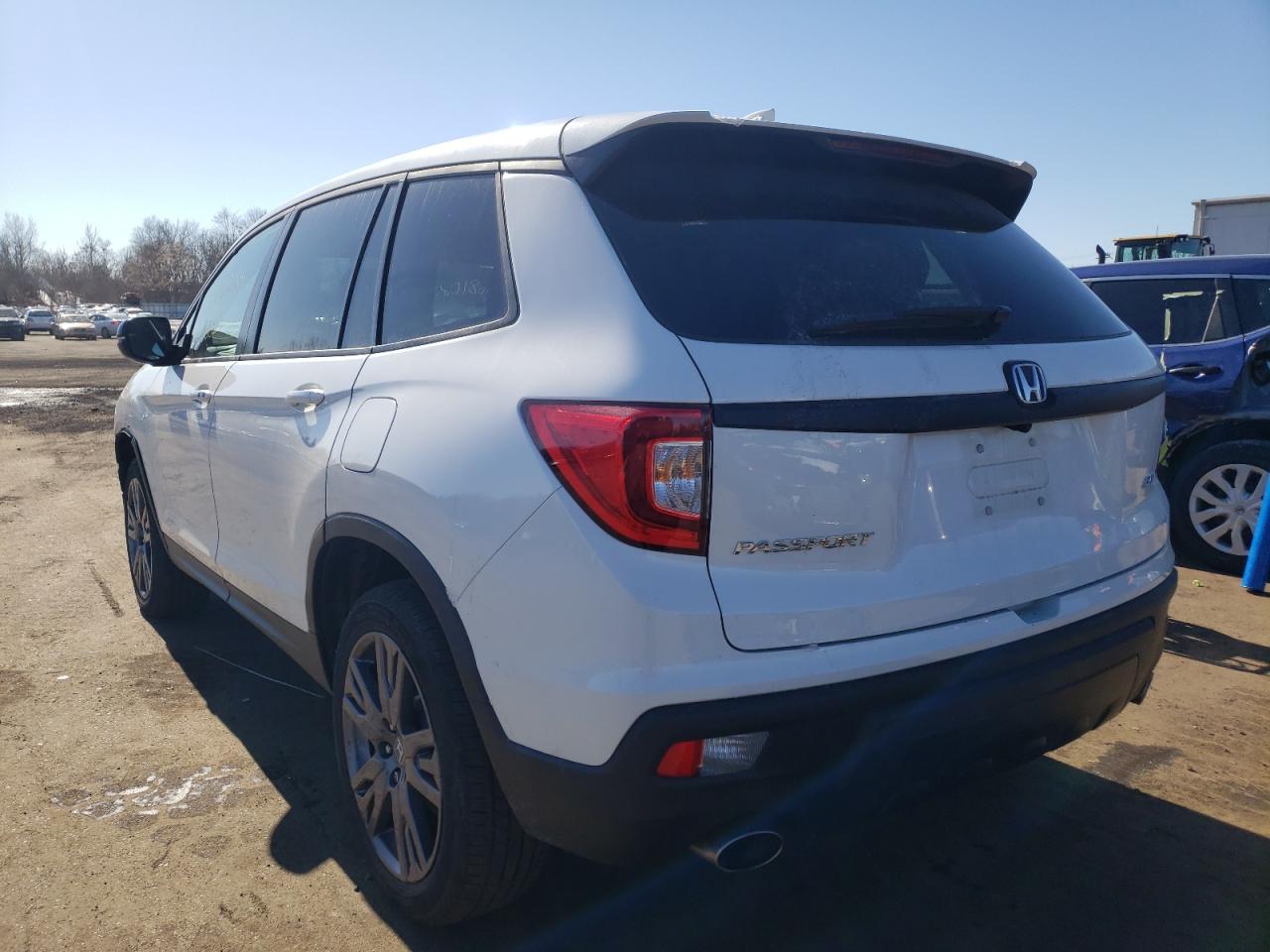 Photo 3 from auction – 2021 HONDA PASSPORT E with VIN 5FNYF8H50MB006811