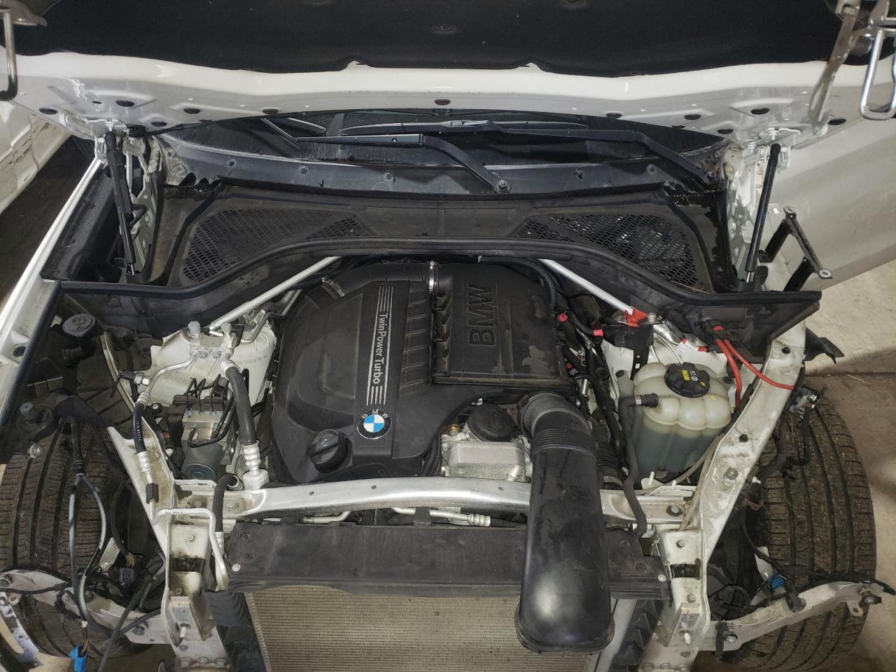 Photo 7 from auction – 2017 BMW X5 XDRIVE3 with VIN 5UXKR0C50H0V67969